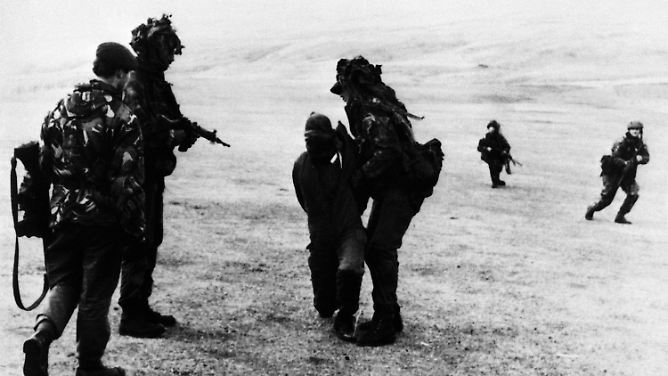 30 Jahre Kampf um die Falklands: Erinnerungen an einen seltsamen Krieg