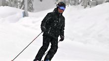 Russlands Präsident Dmitri Medwedew beim Skifahren im Skigebiet Krasnaja Poljana nahe Sotschi.