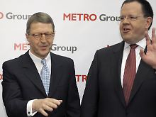 Vize Thomas Unger (r.) mit Metro-Chef Eckehard Cordes.