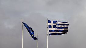 Harte Einschnitte für Griechenland: Athen einigt sich auf Sparpaket