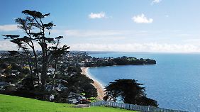Auf North Head wurde früher Munition gelagert. Heute genießt man den Blick auf Devonports Häuser und auf Cheltenham Beach.