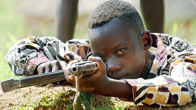 Täter, die vor allem Opfer sind: Kindersoldaten werden in 15 Staaten eingesetzt