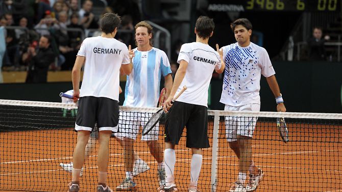 Tommy Haas und Philipp Petzschner waren dem Sieg sehr nach, mussten aber am Ende dem argentinischen Duo David Nalbandian und Eduardo Schwank zum Erreichen der nächsten Runde gratulieren.