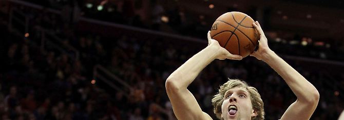 Nowitzki schlägt sich wieder glänzend.