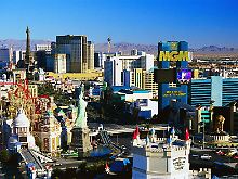 Las Vegas lockt die Gäste mit niedrigen Zimmerpreisen in die Kasinos.
