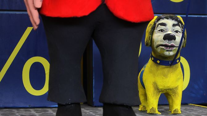 Rösler an Merkels Leine wird in Köln zu bewundern sein.