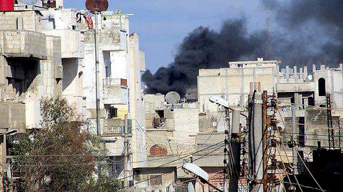 Die Stadt Homs liegt unter Dauerfeuer.