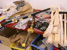 Erst im August stellte die Brandenburger Polizei im Landkreis Barnim Pistolen, Samuraischwerter, Wurfsterne und andere Gegenstände des Motorradclubs "Chicanos MC Barnim" sicher. Das Innenministerium verbot den Verein "Chicanos MC Barnim".