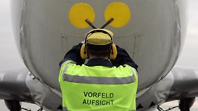 Fraport will Hälfte der Flüge abwickeln: Flugfeld-Kontrolleure streiken