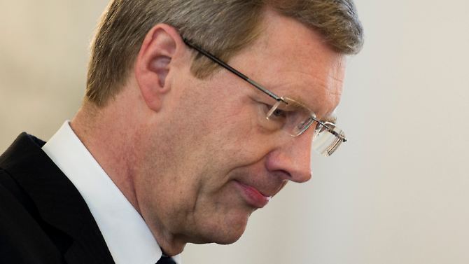 Der Präsident steht seit Wochen in der Kritik, vor allem wegen seiner Beziehungen zu reichen Unternehmern.