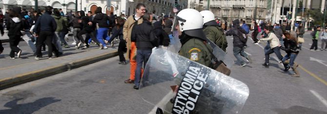 In Griechenland gibt es weiter Protestaktionen gegen die Sparmaßnahmen. 