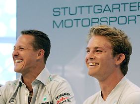 Für die Mercedes-Piloten Michael Schumacher und Nico Rosberg ist die verspätete Fertigstellung des W03 kein Problem, beteuern sie.