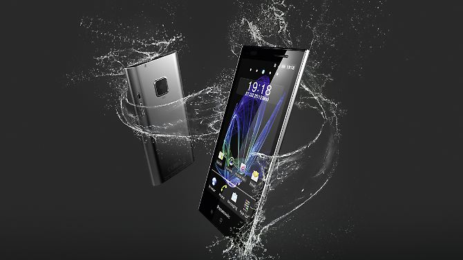 Eluga ist eigenwillig und wasserdicht: Panasonic feiert Handy-Comeback