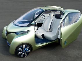"By-wire"-Technologie am Beispiel des Nissan Pivo3: Der Stadtwagen fährt mit elektrischen Radnabenmotoren und wird komplett ohne Mechanik gesteuert.