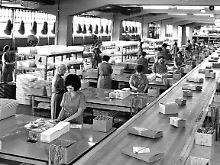 In den 60er Jahren florierten die Geschäfte das Großversandhauses Quelle.