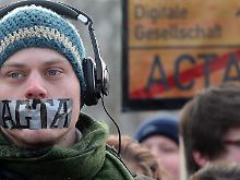 Urheberrechtsabkommen ACTA: EU räumt mögliche Mängel ein