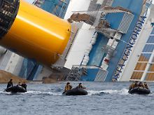 Gezielte Suche in Costa Concordia : Taucher finden insgesamt acht Leichen