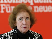Linkspartei debattiert eigene Kandidatur: Klarsfeld w&uuml;rde gegen Gauck antreten