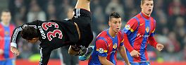 Basel bestraft Münchner Schwächen: FC Bayern stolpert, Hoeneß wütet