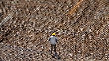 Das Eisen liegt, jetzt fehlt nur noch der Beton.