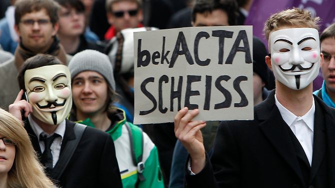 ACTA-Gegner in Wien zeigen ihre klare Position.