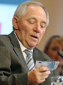 Schäuble kennt sich mit Finanzen aus: Er hat Rechts- und Wirtschaftswissenschaften studiert.