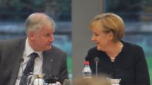 Seehofer ist zufrieden.