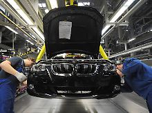"Wir stellen sicher, dass sich die Schere im Konzern nicht weiter öffnet", sagt BMW-Personalvorstand Krüger.