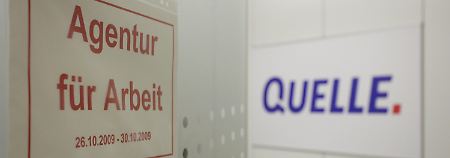 Die Agentur für Arbeit hat im Versandzentrum Quelle ein mobiles "Mini-Arbeitsamt" eingerichtet.