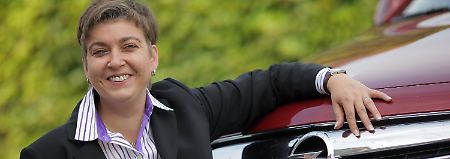 Ingenieurin Anja Kleyboldt trägt die Verantwortung für die Produktionsabläufe in Opels Lackierereien.
