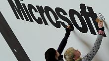 Der Microsoft-Stand auf der CeBIT in Hannover wird herausgeputzt.
