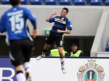 Obenauf: Bielefelds Giovanni Federico feiert sein Tor zum 1:0.