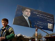 Ein Wahlplakat mit dem Konterfei Abdullahs in Kabul.