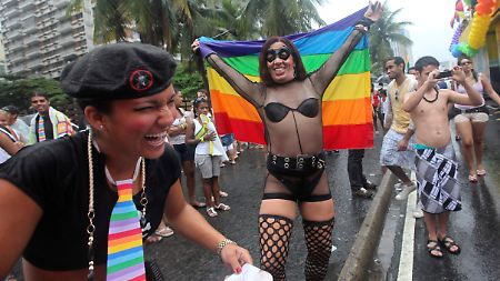 Bei der Gay-Pride-Parade in Rio am 1. November 2009.