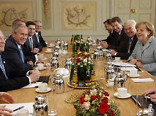 Auch mit internationalen Gästen geht die Kanzlerin gern in die brandenburgische Einöde.