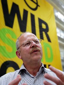 Betriebsratschef Klaus Franz geht auf Konfrontationskurs zu GM.