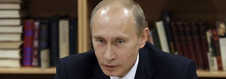 Die russischen Vorwürfe richten sich nicht gegen Regierungschef Putin, sondern vielmehr gegen den traditionellen Feind: die USA.