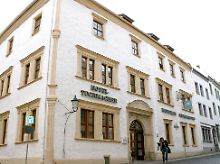 Göerlitz verfügte einst über eine florierende Tuchproduktion - das ist der Stadt noch heute anzumerken.