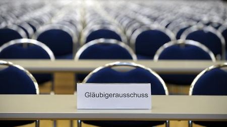 Mehr Stühle als Gläubiger. 