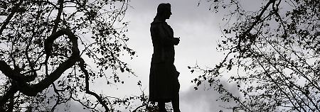 Friedrich Schiller ist einer der größten deutschen Dichter und Dramatiker.