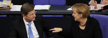 Kanzlerin Merkel und Vizekanzler Westerwelle auf der Regierungsbank.