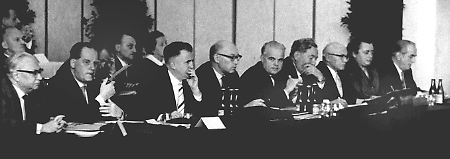 Das Präsidium des SPD-Parteitags, der vom 13.-15. November 1959 in Bad Godesberg tagte.