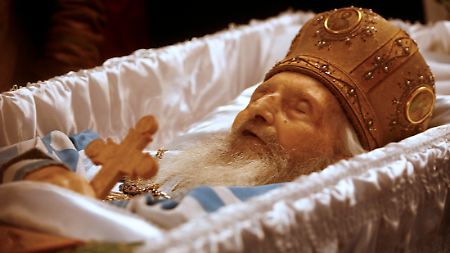 Sein Leichnam wurde in der Saborna-Crkva-Kirche in Belgrad aufgebahrt. 