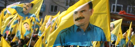 Nach mehr als zehn Jahren Einzelhaft bekommt Abdullah Öcalan Gesellschaft. 