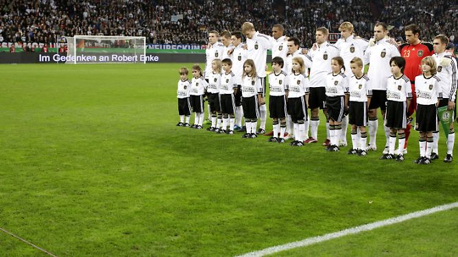 Jahresabschluss des DFB-Teams: Kein Trauerspiel in Gelsenkirchen