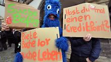 BAföG muss zur Hälfte zurückgezahlt werden.