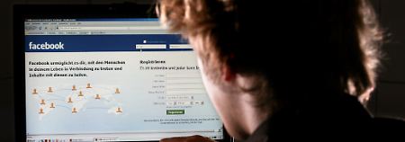 Eigendarstellung in Online-Netzwerken: Ungeschönte Selbstbilder entdeckt