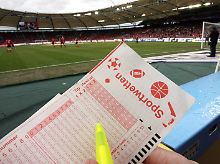 Mit Sportwetten werden jährlich unzählige Milliarden umgesetzt, legal und illegal.