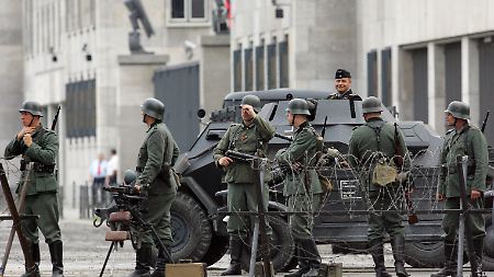 Dreharbeiten für "Operation Walküre" vor dem Finanzministerium, dem ehemaligen Reichsluftfahrministerium.