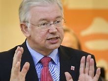 Hessens Ministerpräsident Koch stärkte ihr nun noch einmal den Rücken.